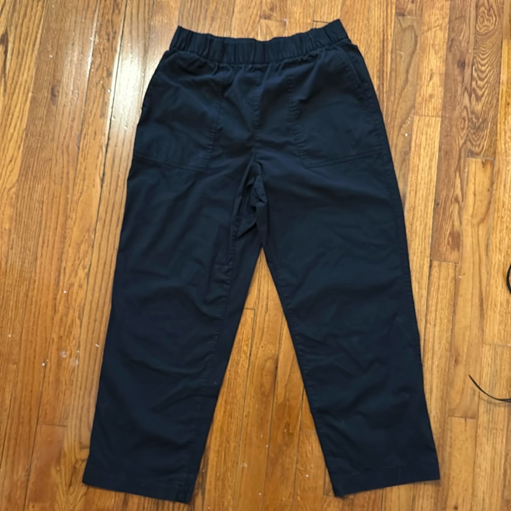 M/L Gap Off-Duty Khaki High-Rise Pants with Elastic Waistband